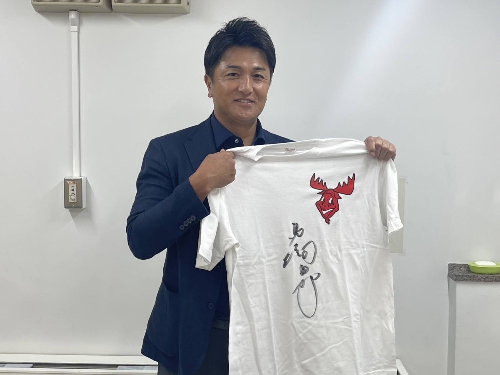 プレゼント企画】 高橋由伸さん（元巨人）のサイン入りTシャツを1名様に！ | MOOSE SPORTS スポーツイベント 企画 運営